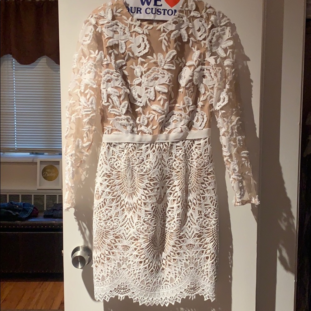 Monique lhuillier white dress excellent condition
